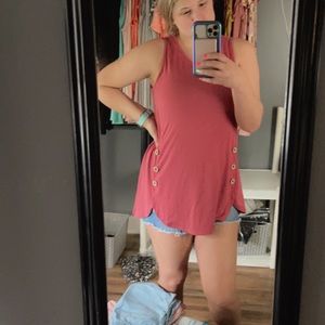 Rose sleeveless top